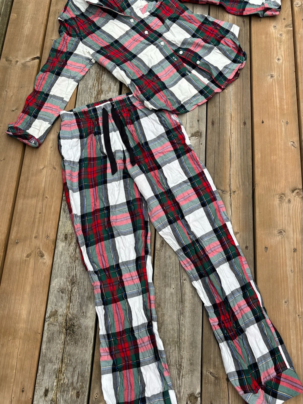 Victoria's Secret Red, Green & White Plaid Cotton Pajama Set